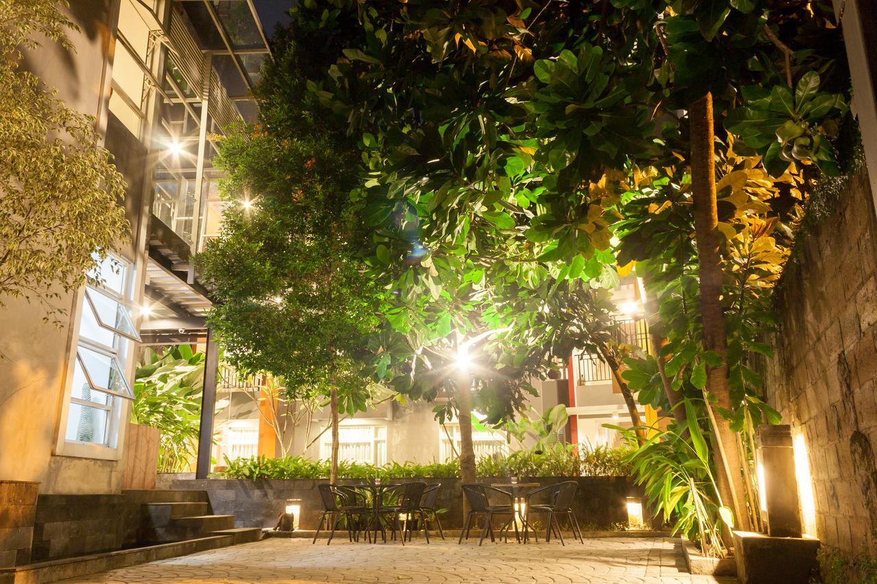 Griya Regato Hotel Jakarta Ngoại thất bức ảnh