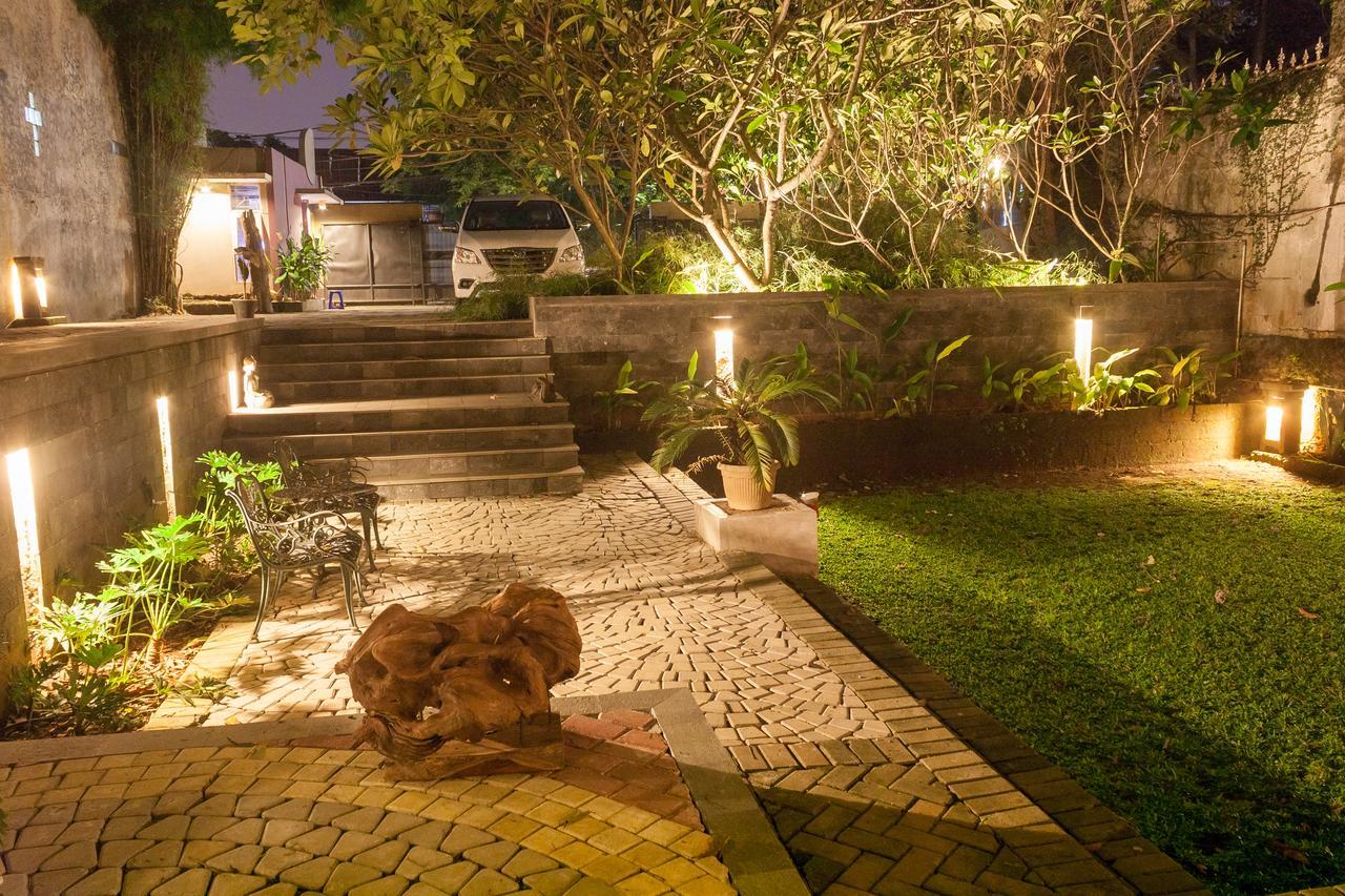 Griya Regato Hotel Jakarta Ngoại thất bức ảnh